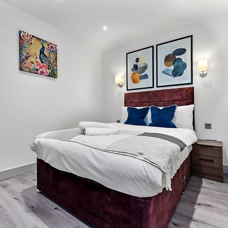 Amazing 2 Bedroom Apartment In Greater London Kültér fotó