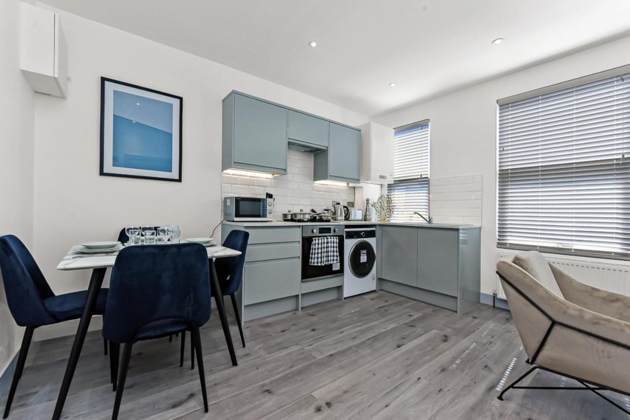Amazing 2 Bedroom Apartment In Greater London Kültér fotó