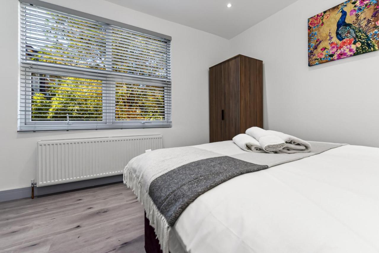 Amazing 2 Bedroom Apartment In Greater London Kültér fotó